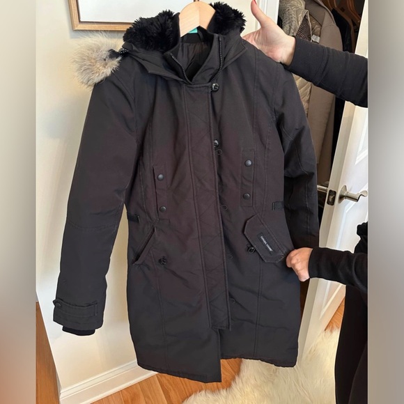 Women's Canada Goose Black Parka with Fur Trim - Picture 11 of 11